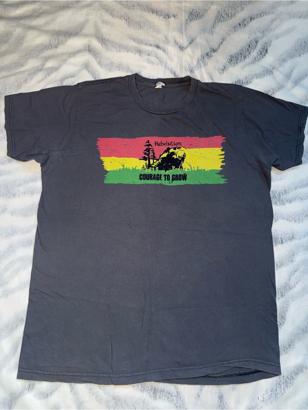 'Courage to Grow' Graphic Tee - Black